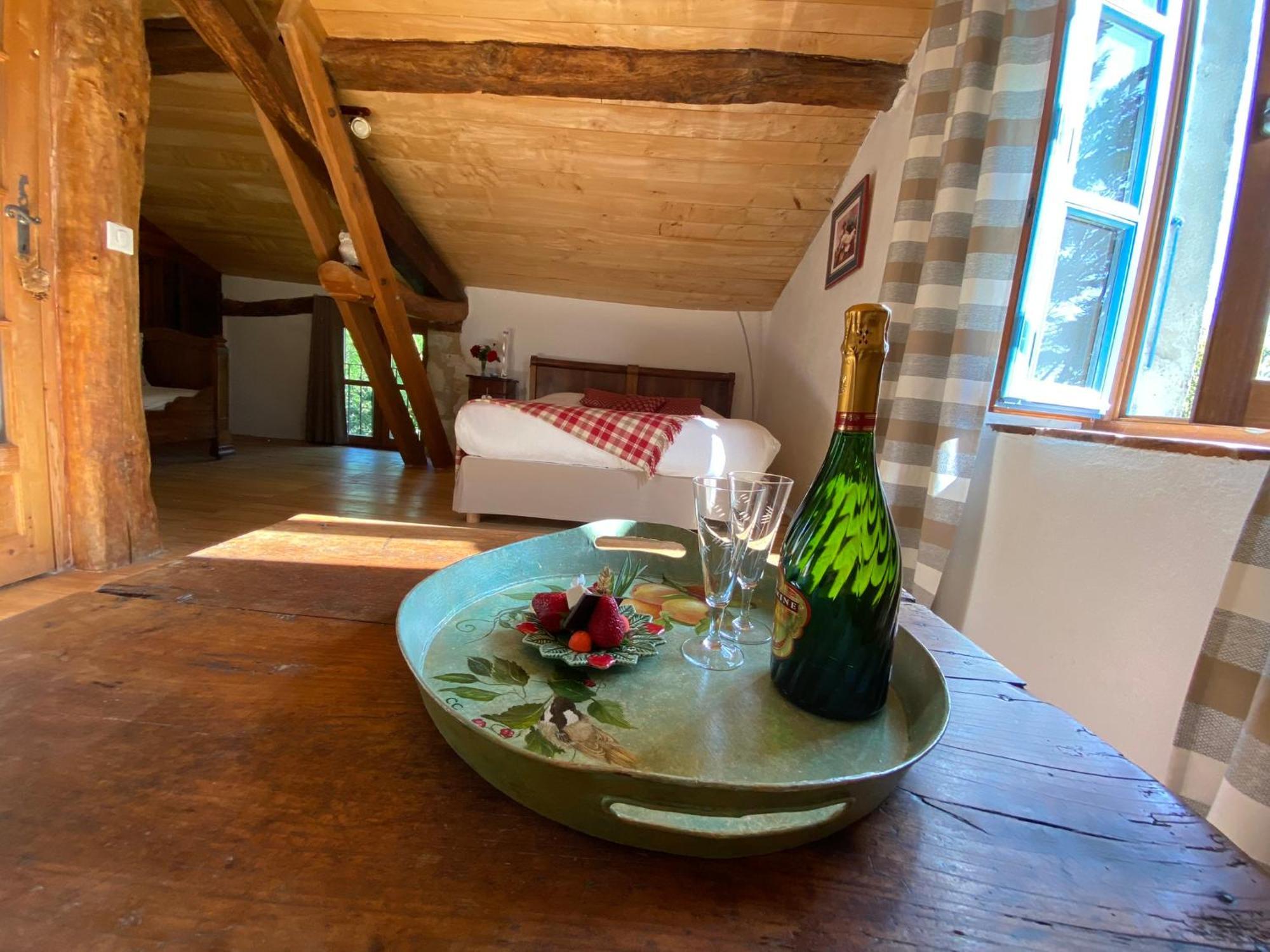 Le Clos Pastel Chambres D'Hotes & Gite Virac Eksteriør billede